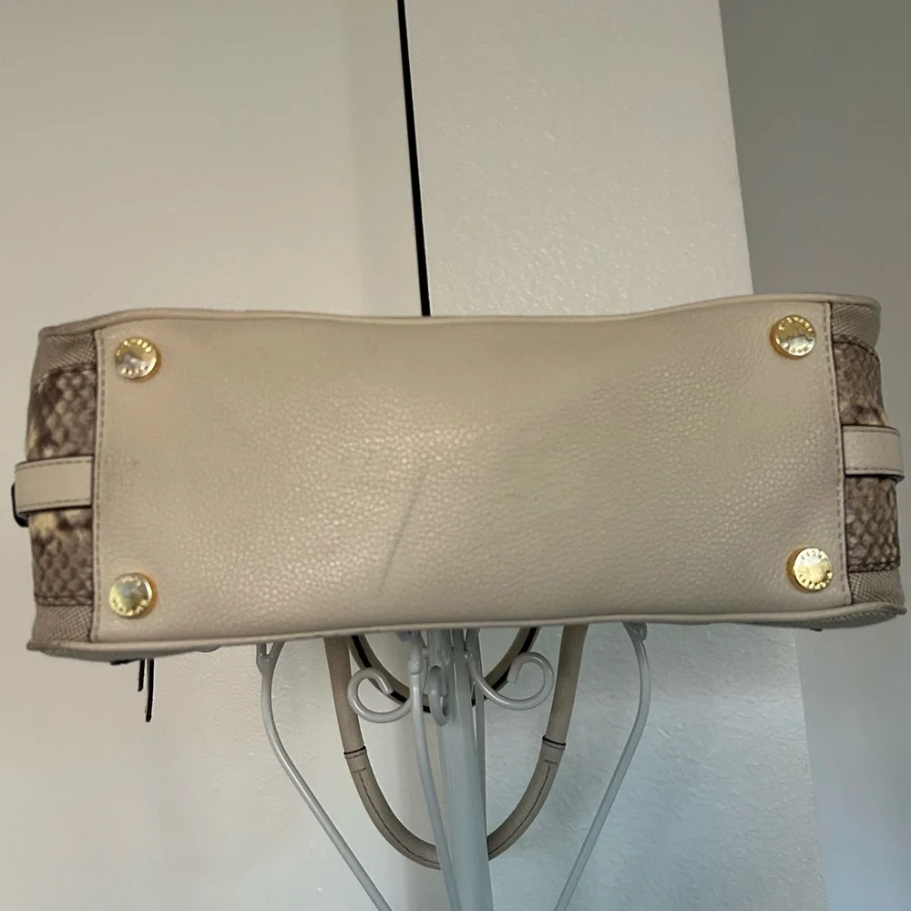 Michael Kors Snakeskin-Print Beige Leather Shoulder Bag With Gold-Tone Accents & - Picture 5 of 16